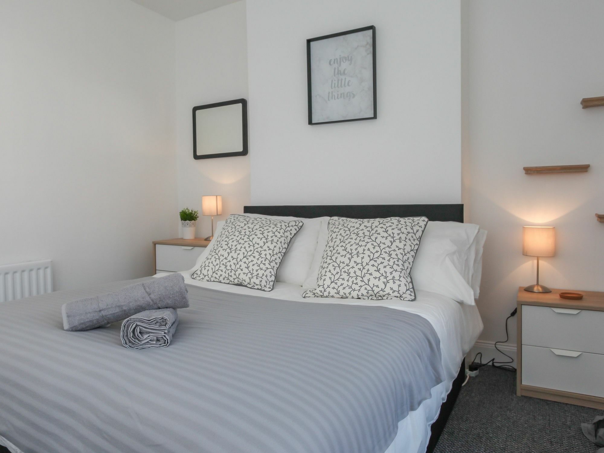 Kingston Serviced Accommodation - Donegall Avenue Белфаст Экстерьер фото